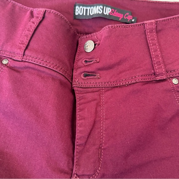 WHO Capri Jean Jeggings - Picture 4 of 10